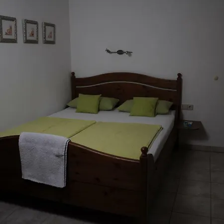 Delfin Apartman Sutivan